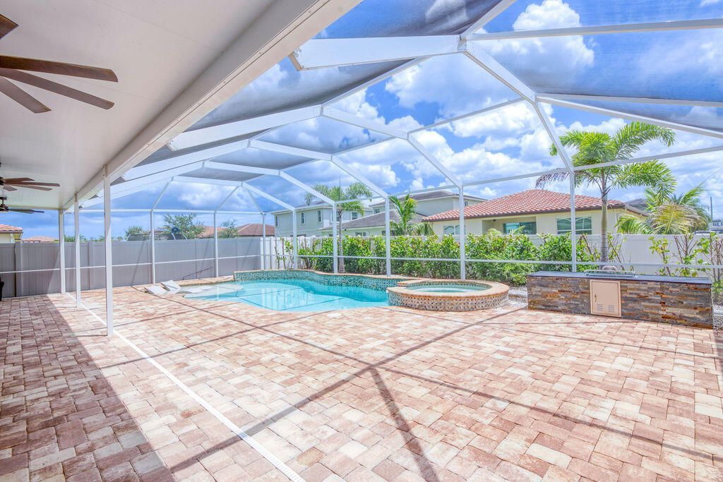 12760 NW Milestone Place, Port Saint Lucie, FL 34987 Photo