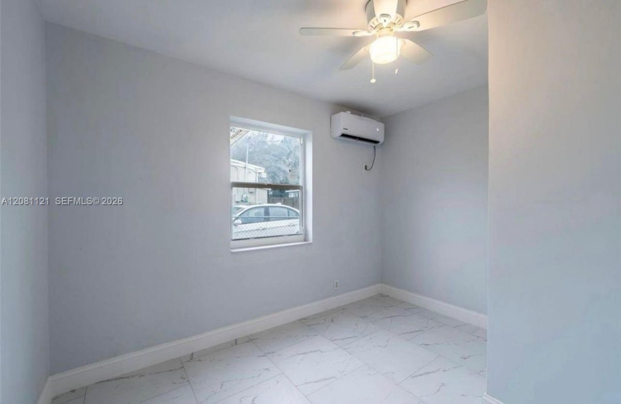 425 NW 14th Way , Fort Lauderdale, FL 33311 Photo