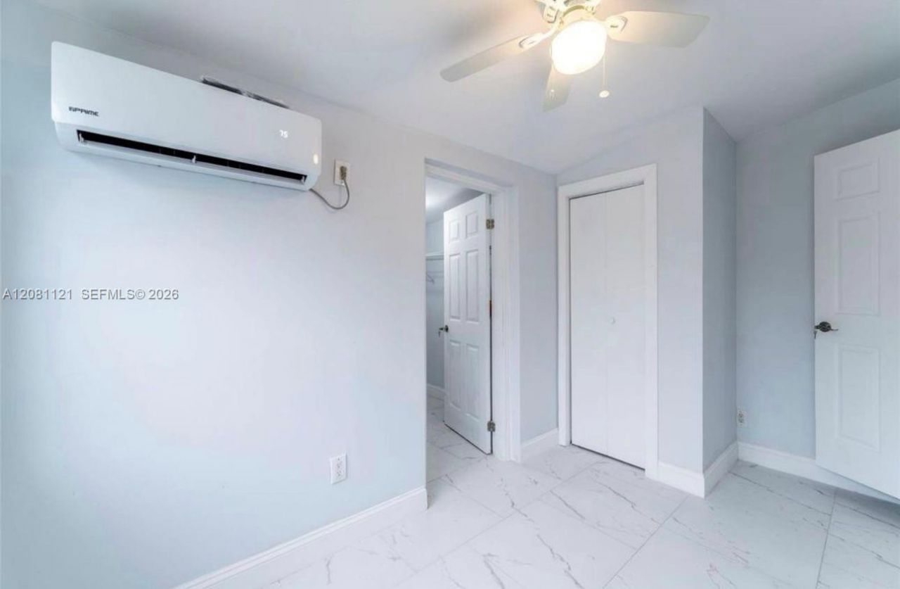 425 NW 14th Way , Fort Lauderdale, FL 33311 Photo