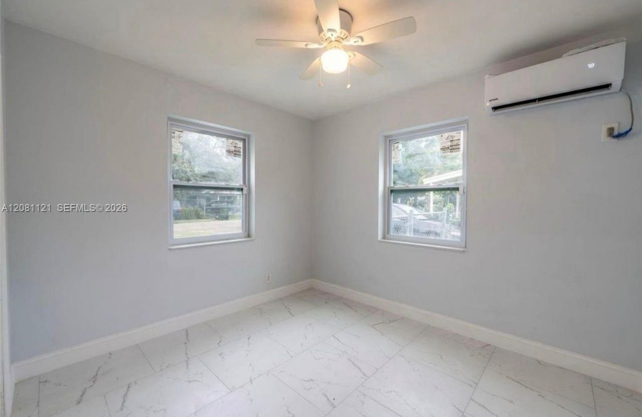 425 NW 14th Way , Fort Lauderdale, FL 33311 Photo
