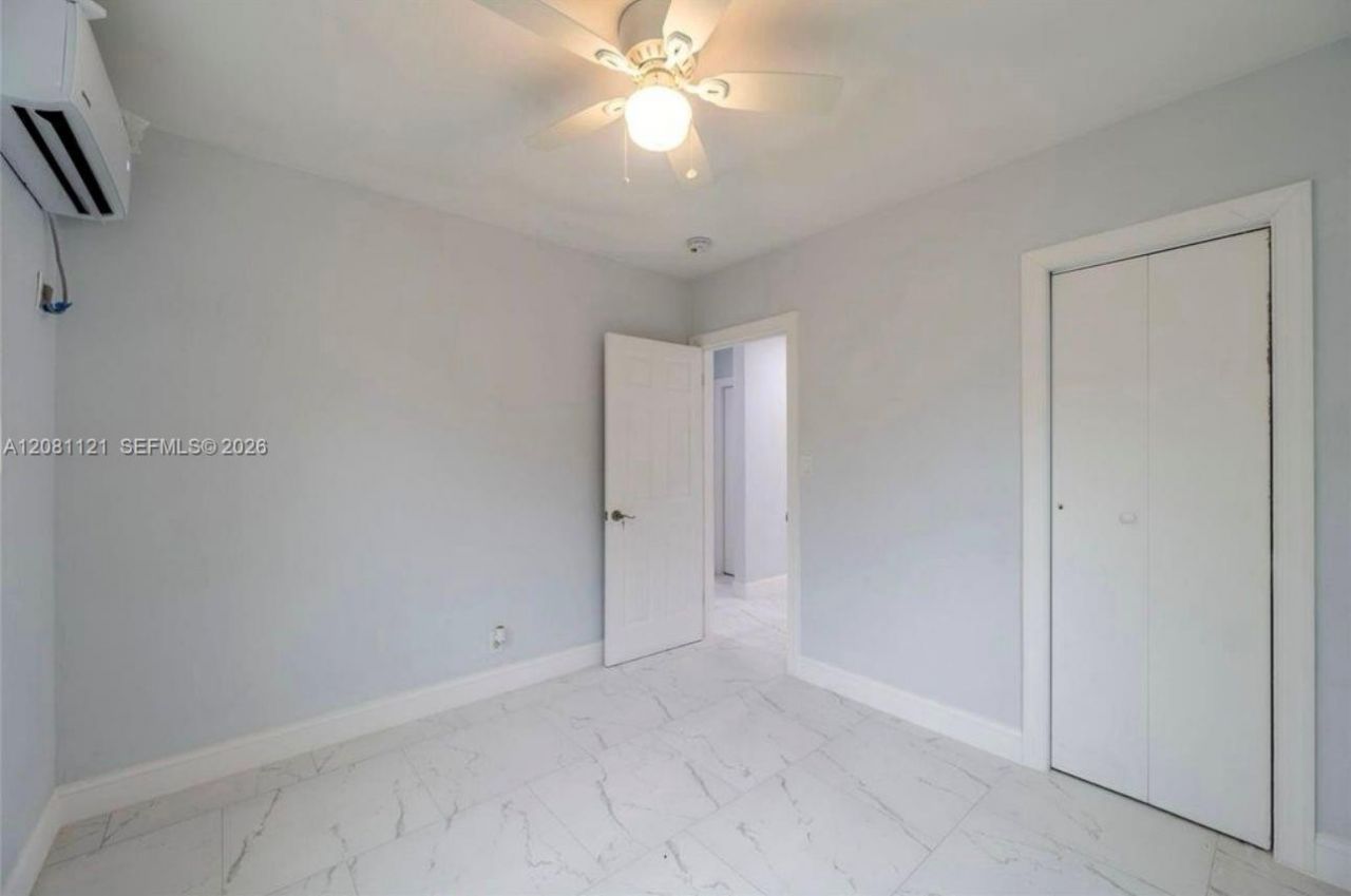 425 NW 14th Way , Fort Lauderdale, FL 33311 Photo