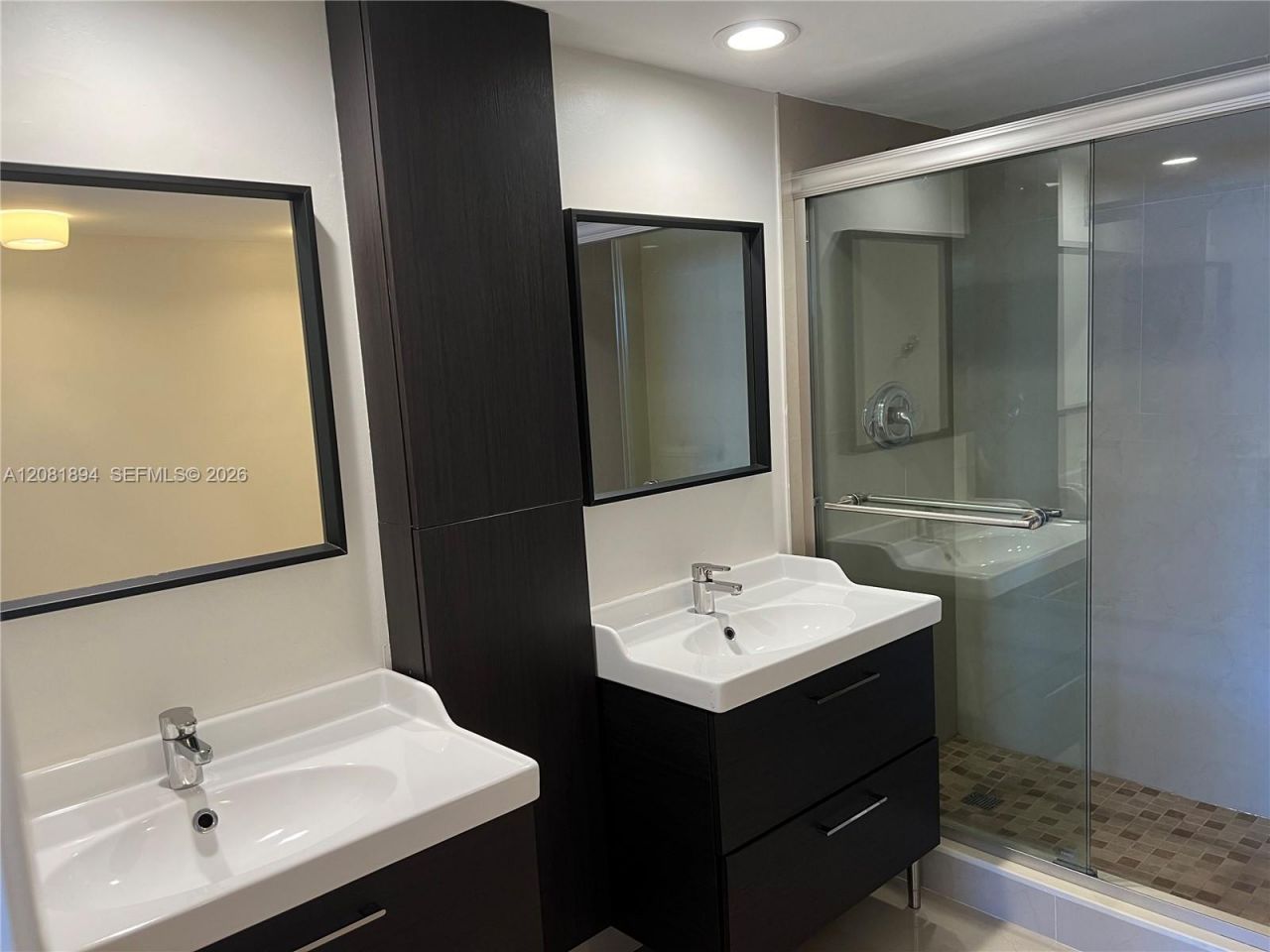 1833 S Ocean Dr , Unit 812, Hallandale Beach, FL 33009 Photo