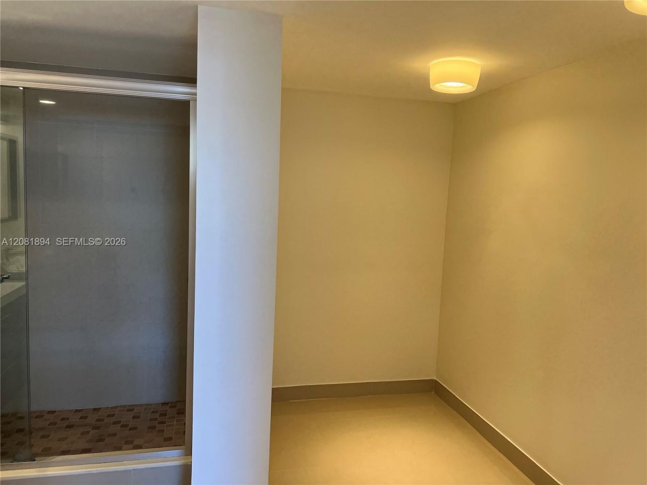 1833 S Ocean Dr , Unit 812, Hallandale Beach, FL 33009 Photo