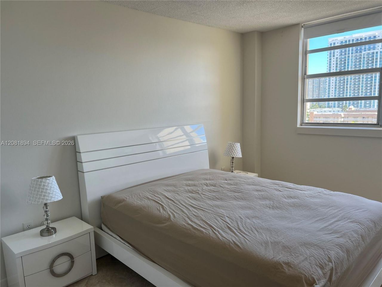 1833 S Ocean Dr , Unit 812, Hallandale Beach, FL 33009 Photo