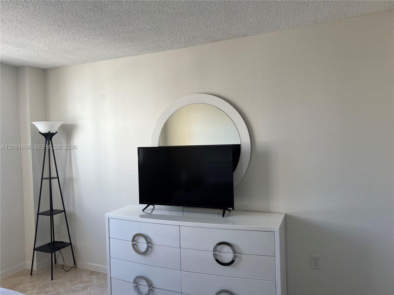 1833 S Ocean Dr , Unit 812, Hallandale Beach, FL 33009 Photo