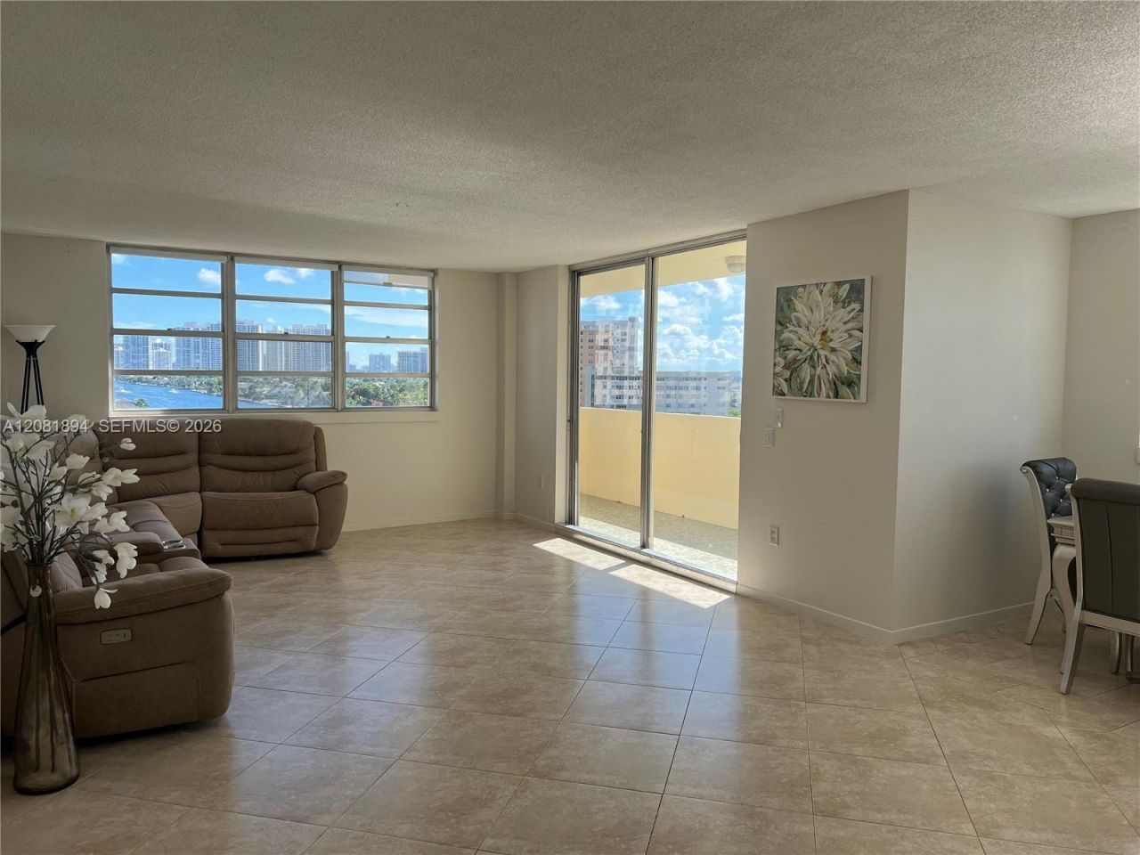 1833 S Ocean Dr , Unit 812, Hallandale Beach, FL 33009 Photo