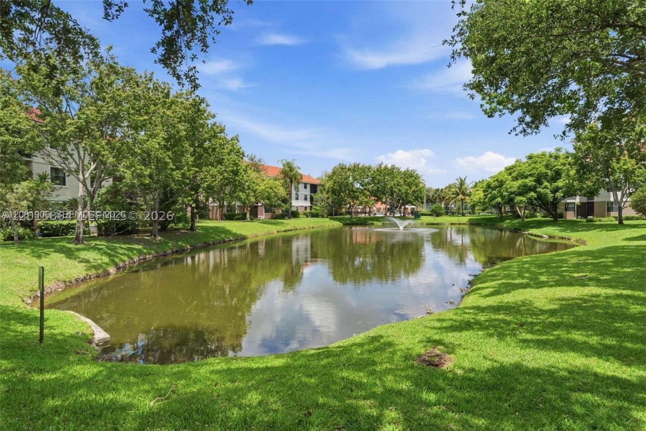 10131 W Sunrise Blvd, Unit 204, Plantation, FL 33322 Photo