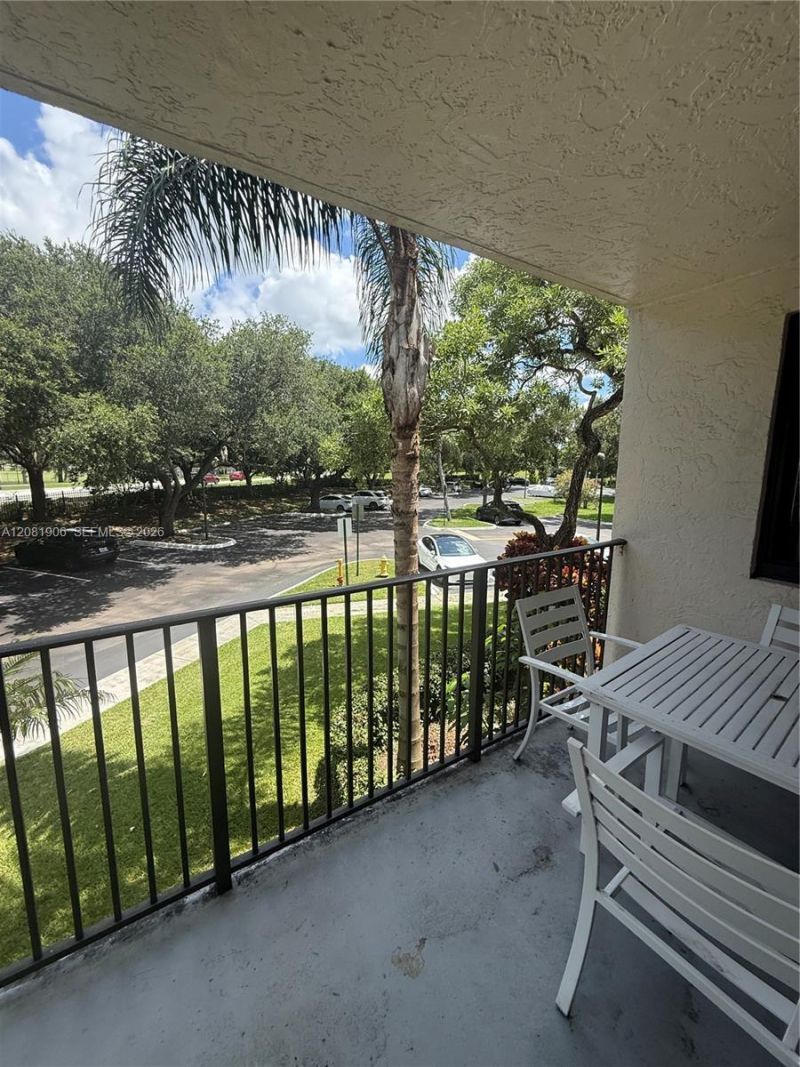 10131 W Sunrise Blvd, Unit 204, Plantation, FL 33322 Photo