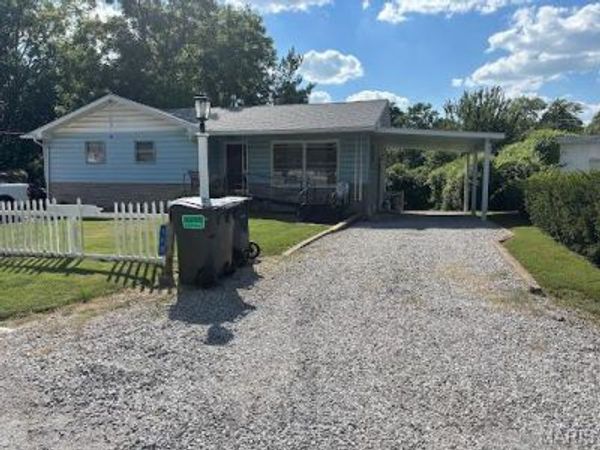 109 Cascade Drive , Belleville, IL 62223