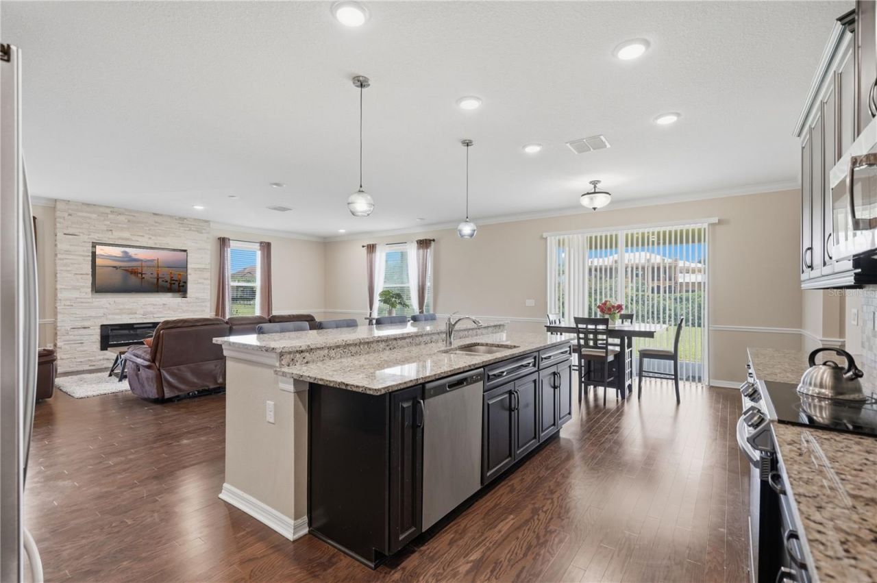 9307 Parisian Court, Seffner, FL 33584 Photo