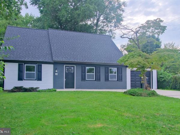 6 MINSTREL LANE, WILLINGBORO, NJ 08046