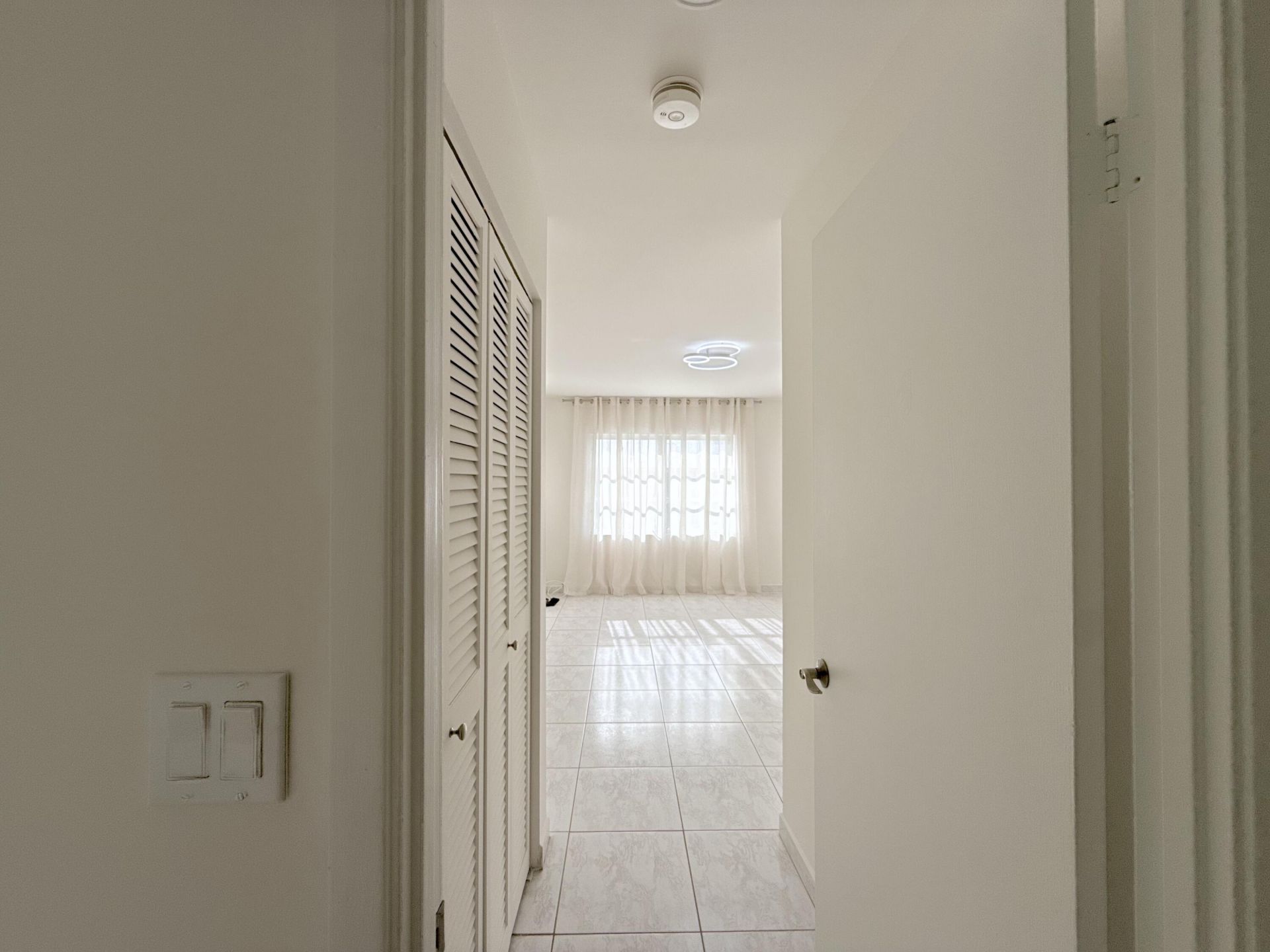 200 Diplomat Parkway, Unit 520, Hallandale Beach, FL 33009 Photo
