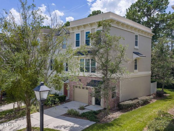 4528R CAPITAL DOME Drive, Jacksonville, FL 32246