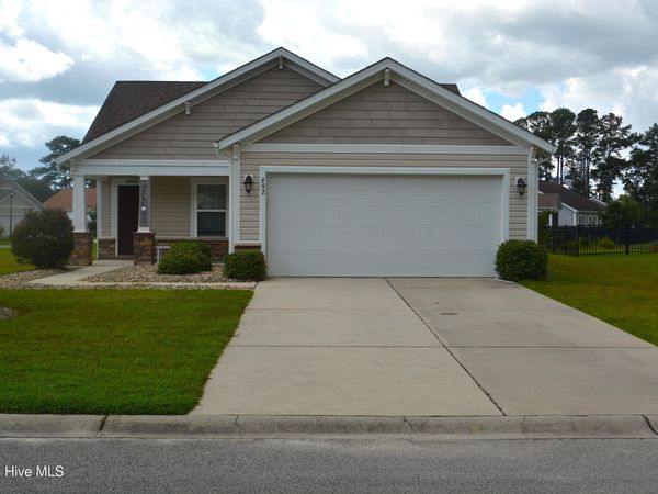692 Pickering Drive NW, Calabash, NC 28467