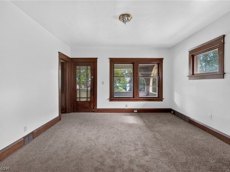 11616 Buckingham Avenue, Cleveland, OH 44120 Photo 12