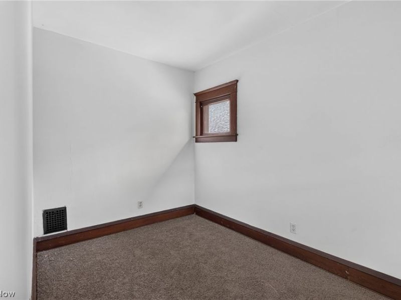11616 Buckingham Avenue, Cleveland, OH 44120 Photo 16