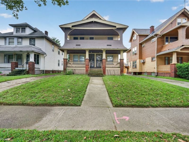 11616 Buckingham Avenue, Cleveland, OH 44120 Photo 2