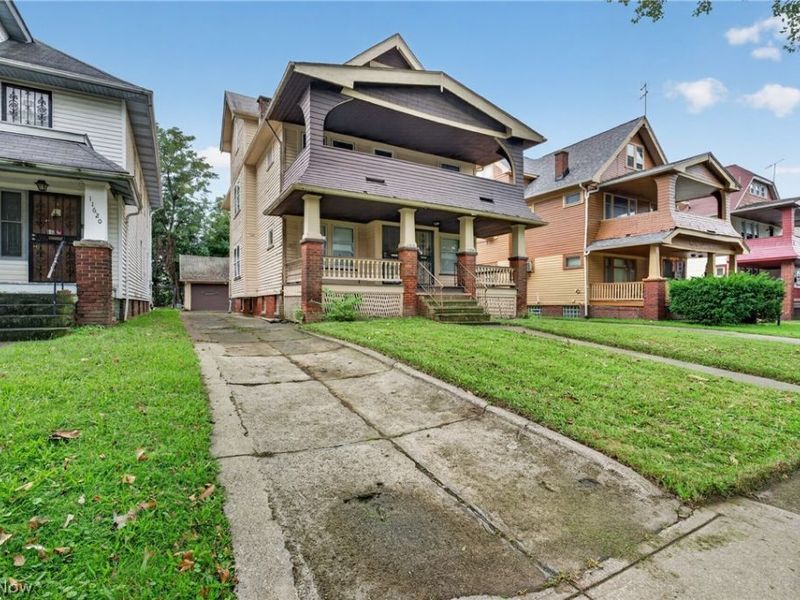 11616 Buckingham Avenue, Cleveland, OH 44120 Photo 4