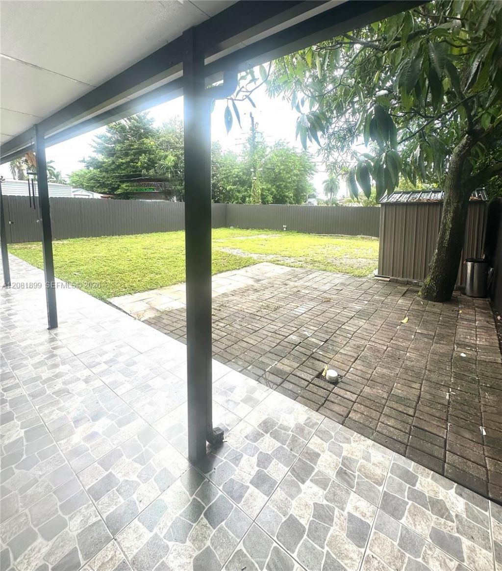 6605 W 6th Ave , Hialeah, FL 33012 Photo
