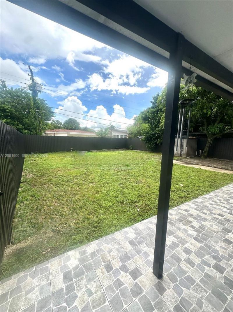 6605 W 6th Ave , Hialeah, FL 33012 Photo
