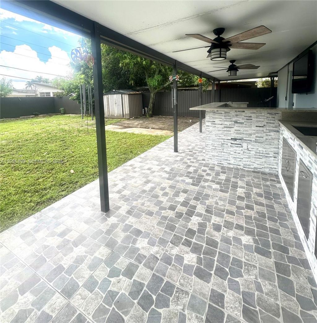 6605 W 6th Ave , Hialeah, FL 33012 Photo