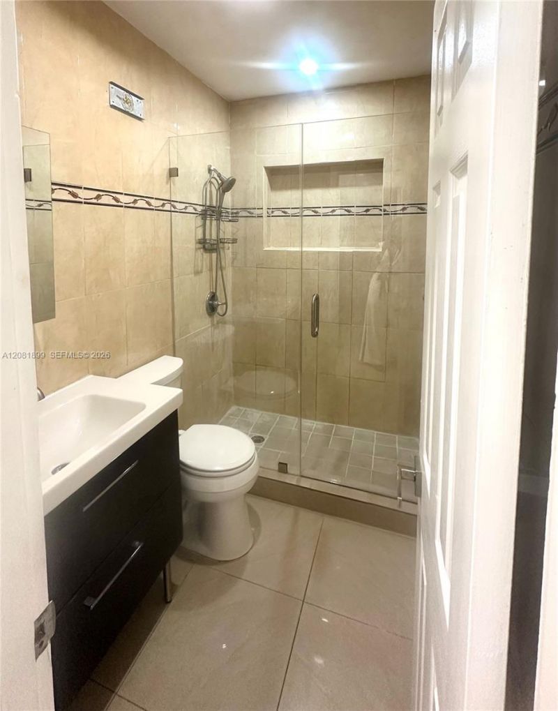 6605 W 6th Ave , Hialeah, FL 33012 Photo