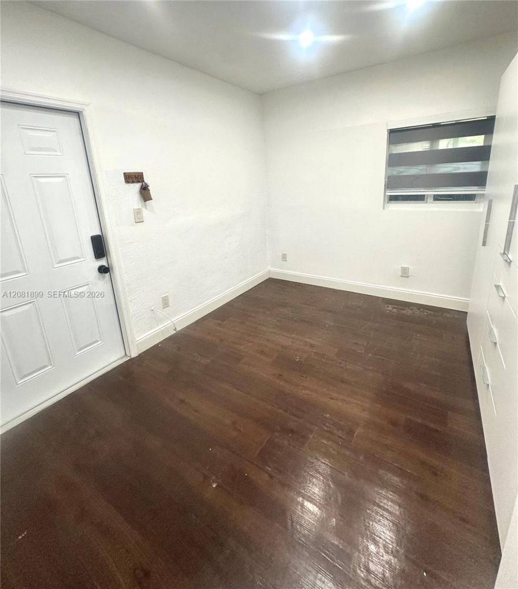 6605 W 6th Ave , Hialeah, FL 33012 Photo