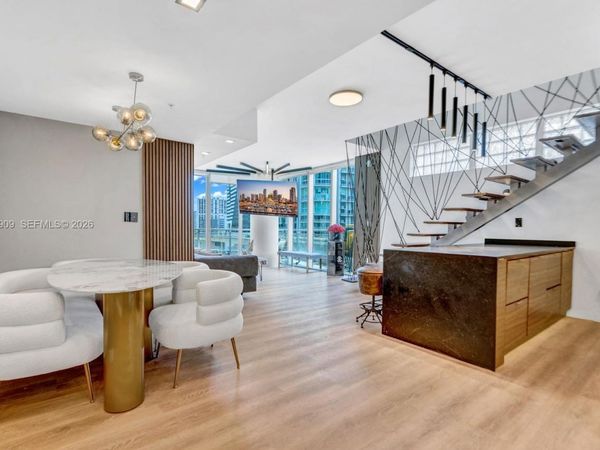 92 SW 3rd St , Unit 901, Miami, FL 33130