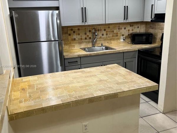 1515 NE 125th Ter , Unit 407, North Miami, FL 33161