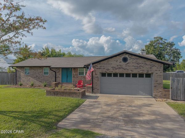 1302 W 12th Street , Lynn Haven, FL 32444