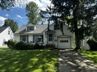 4096 Colony Road, South Euclid, OH 44121