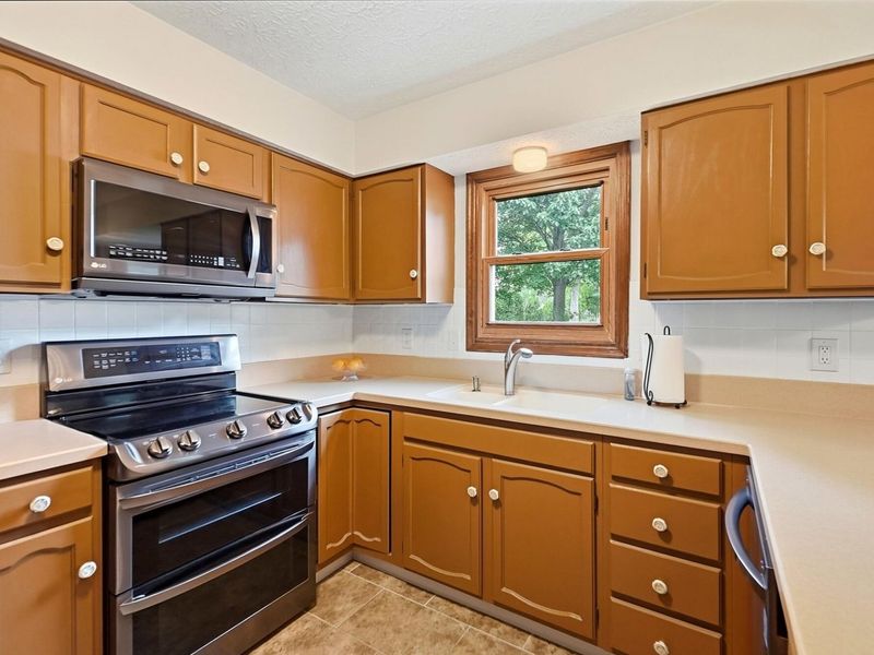 1036 Bryan Drive, Westerville, OH 43081 Photo 16