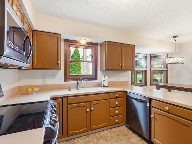 1036 Bryan Drive, Westerville, OH 43081 Photo 17