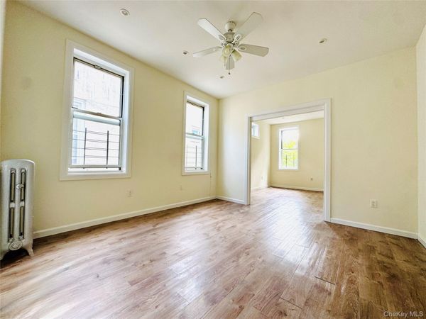 279 Schaefer Street , Unit 3, Brooklyn, NY 11237