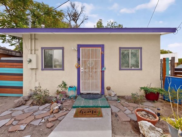 1002 Pacific Avenue SW, Albuquerque, NM 87102