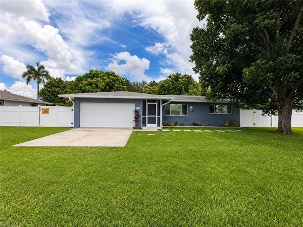 2124 41st TER SW, NAPLES, FL 34116