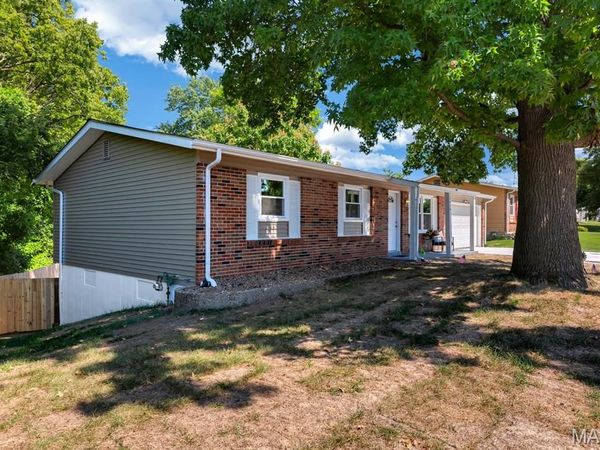 3424 La Salle Drive, St Charles, MO 63301