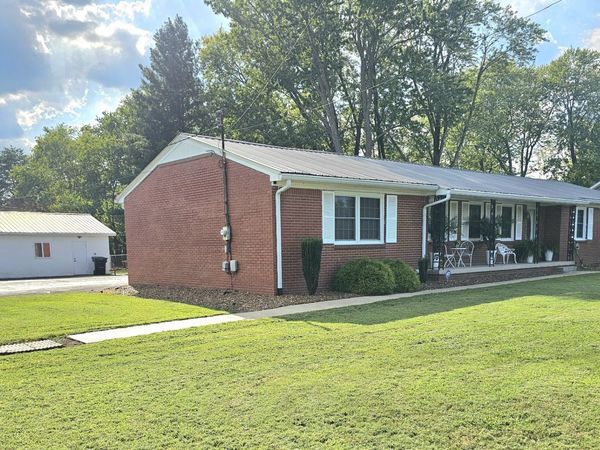 1408 Old Estill Springs Rd , Tullahoma, TN 37388