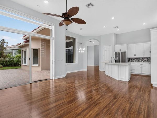 7530 NW 120th Dr , Parkland, FL 33076