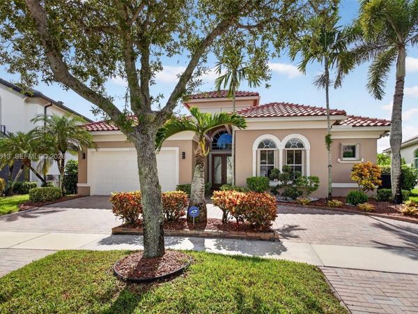7530 NW 120th Dr, Parkland, FL 33076