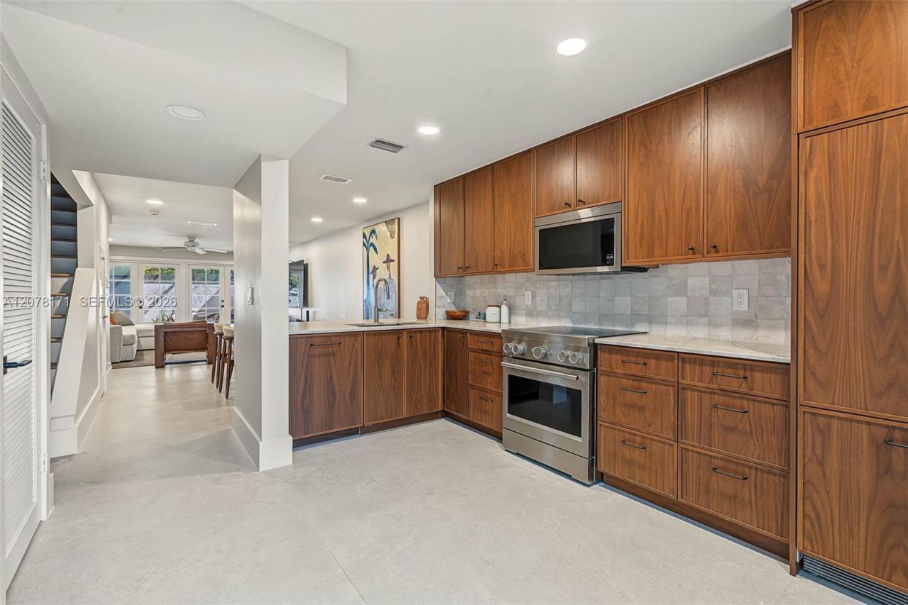 825 SE 2nd St , Unit 825, Fort Lauderdale, FL 33301 Photo