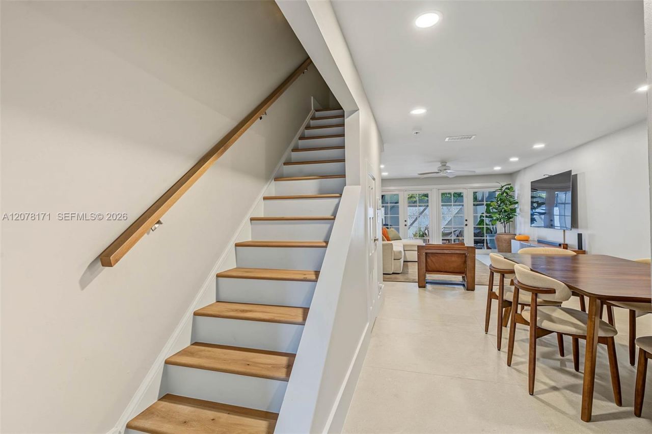 825 SE 2nd St , Unit 825, Fort Lauderdale, FL 33301 Photo