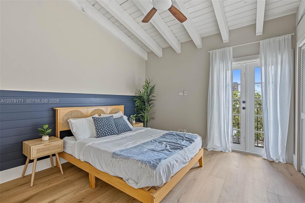 825 SE 2nd St , Unit 825, Fort Lauderdale, FL 33301 Photo