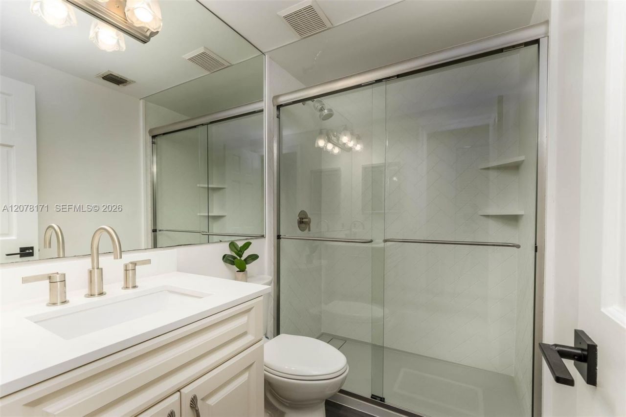 825 SE 2nd St , Unit 825, Fort Lauderdale, FL 33301 Photo