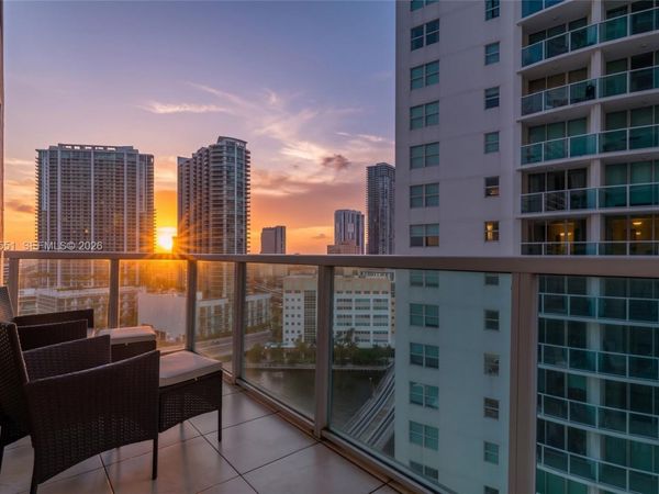 41 SE 5th St , Unit 1117, Miami, FL 33131