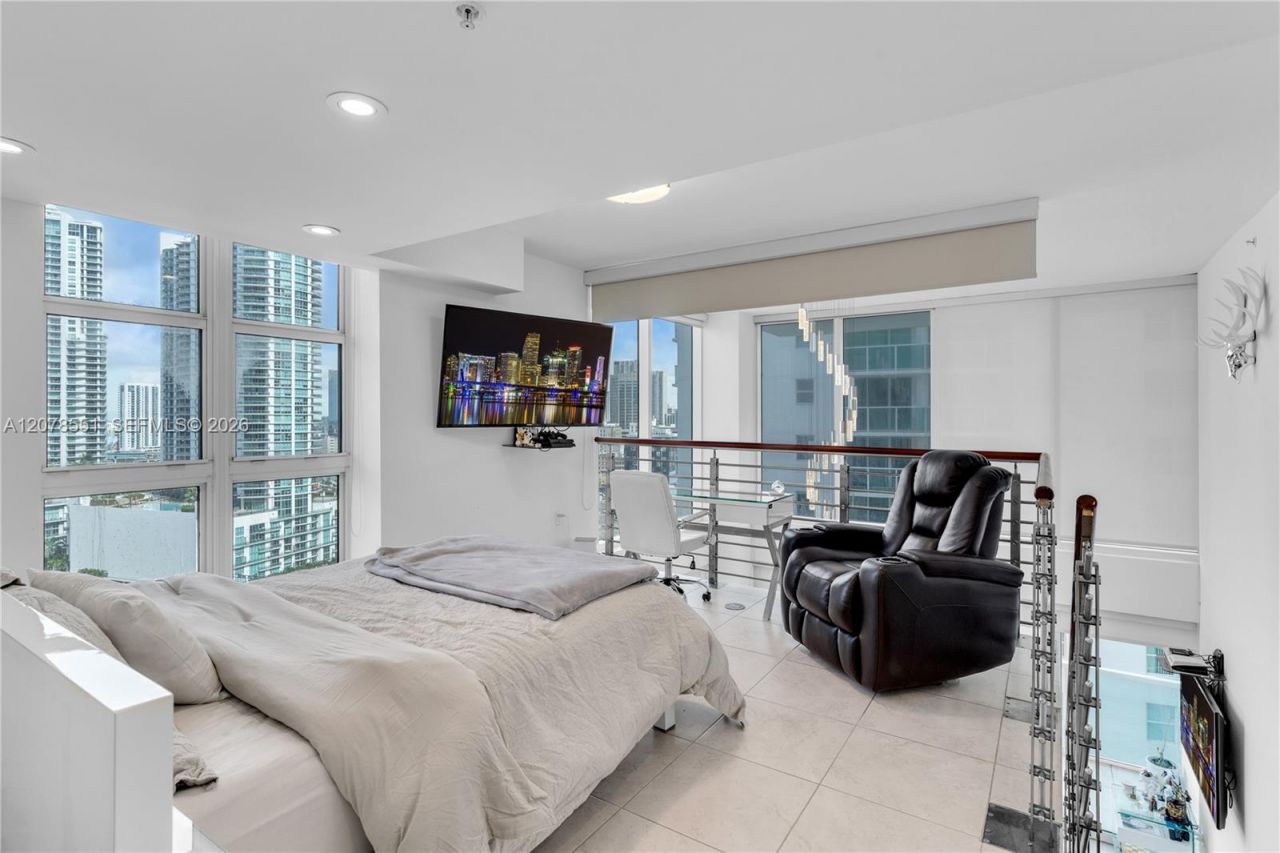 41 SE 5th St , Unit 1117, Miami, FL 33131 Photo