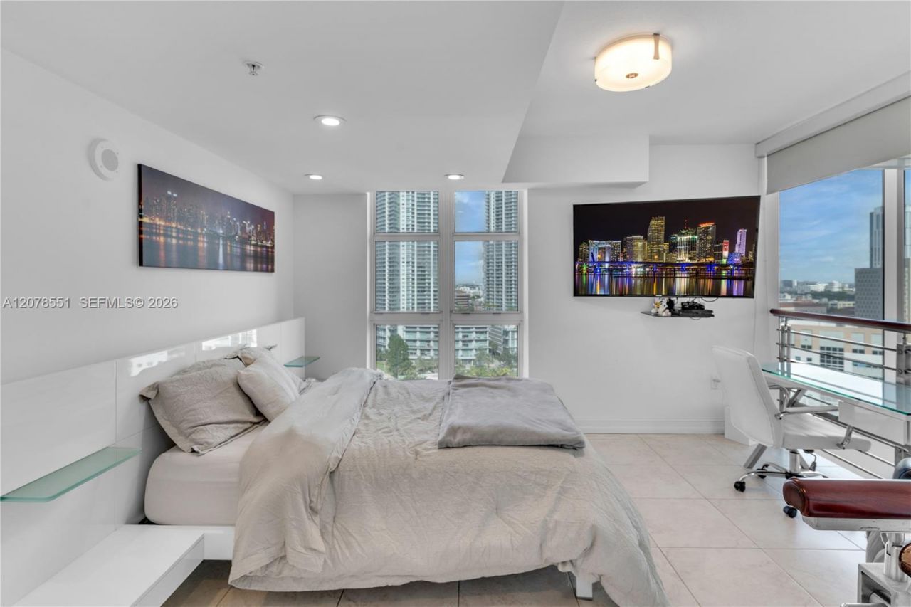 41 SE 5th St , Unit 1117, Miami, FL 33131 Photo