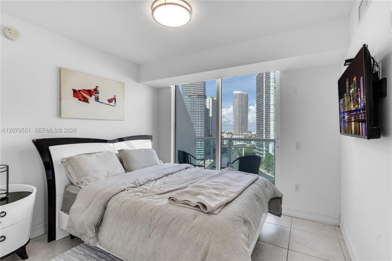 41 SE 5th St , Unit 1117, Miami, FL 33131 Photo