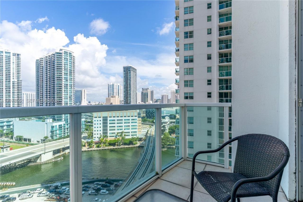 41 SE 5th St , Unit 1117, Miami, FL 33131 Photo