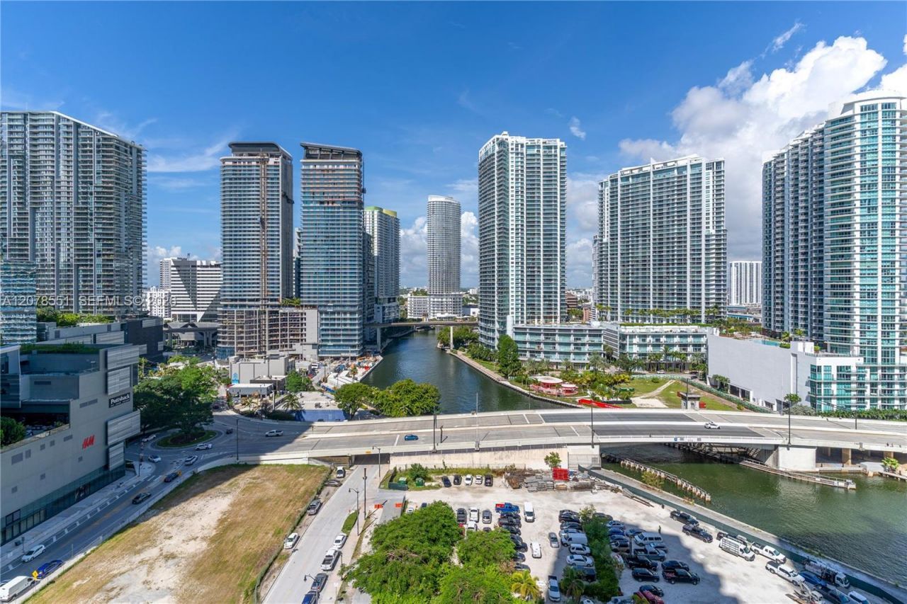41 SE 5th St , Unit 1117, Miami, FL 33131 Photo